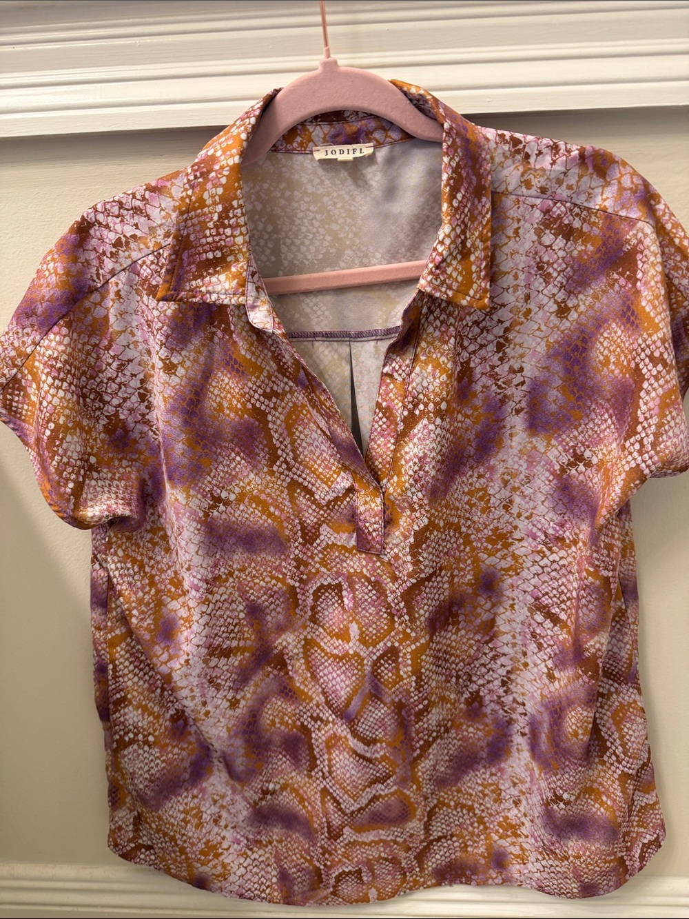 JODIFL Boutique Brand Lavender & Tan Snake-Print Short Sleeve Blouse